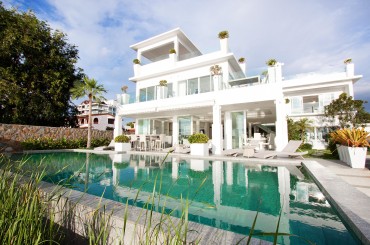 Na Jomtien Beachfront Villa